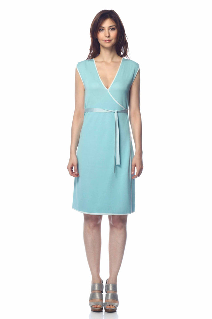 Florentina 100% Silk Reversible 4-Way Dress/Cardigan S10032_WHTZ_look1_fr_zoom_style1