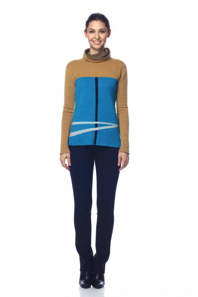 Izolda Reversible Turtle Neck Pullover - Camel/Blue S10060_CMLZ_look2_fr_zoom_style2