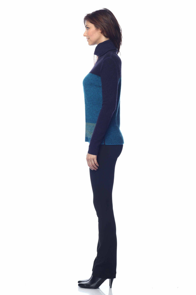 Izolda Reversible Turtle Neck Pullover - Navy/Blue S10060_NVYZ_look1_fr_zoom_style1